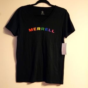 Merrell women's black t-shirt with a v-neck in size medium